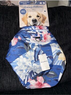 Tommy Bahama Dog Apparel Harness System, Size M, Hawaii Print/Navy Harness, NWT